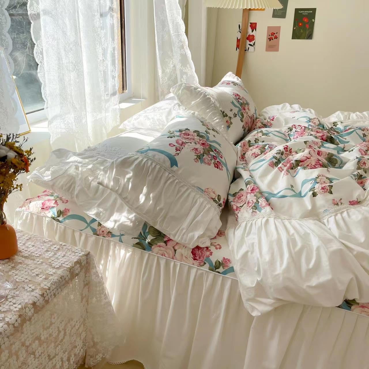 LELVA Vintage Wrinkle Design Duvet Cover Set Full Floral Romantic Ruffled Bedding for Girls 4 Piece White Bed Skirt