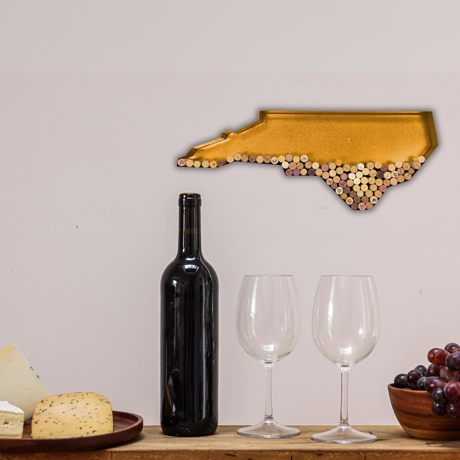 NEONSİGN North Carolina State Map Wine Cork Holder, Metal Wall Decor for Wine Lovers, Rustic Bar or Kitchen Display, Decorative Cork Storage Shaped Like North Carolina (Gold, 18 inch)