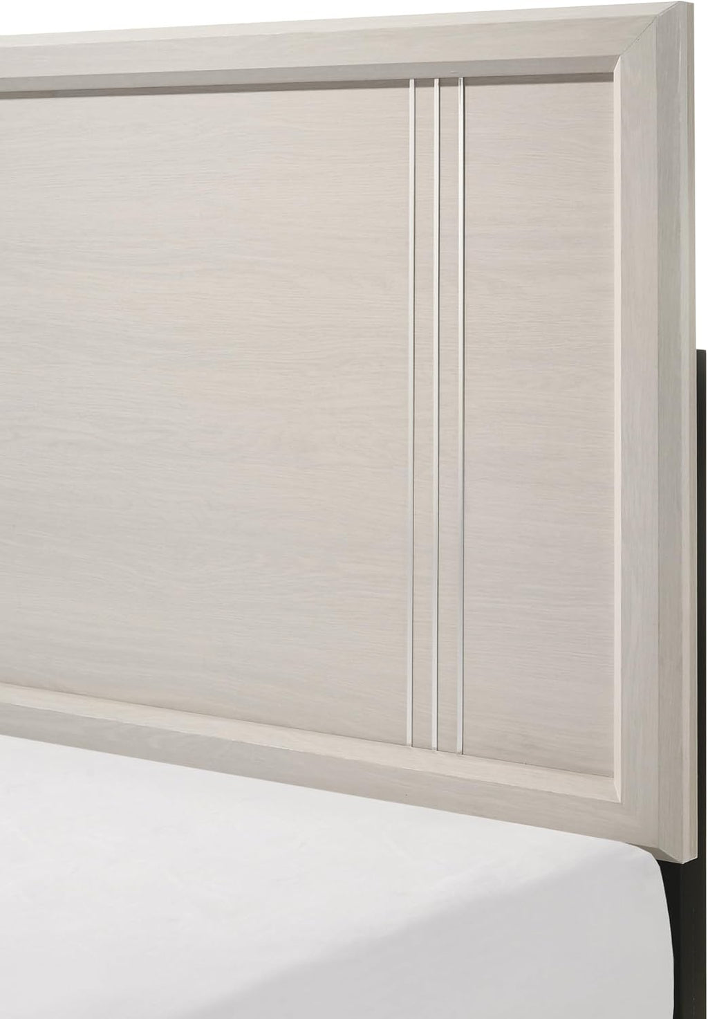 Beautiful Lustrous White Cream Finish Full Size Panel Bed Wooden 3pc Bedroom Furniture Set