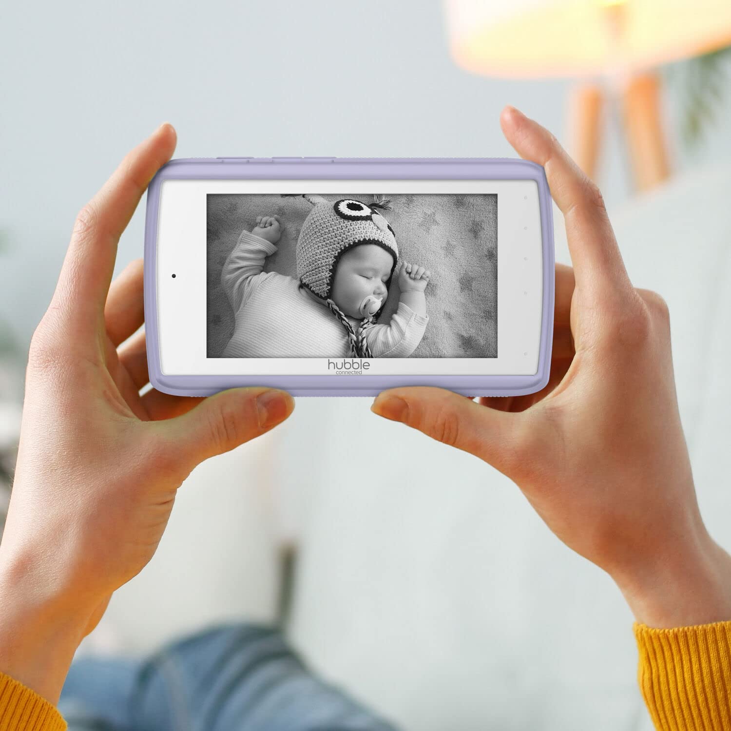 HUBBLE CONNECTED Nursery Pal Deluxe Smart Connected, Wireless, Wi-Fi Enabled Baby Monitor with Parent Unit Viewer