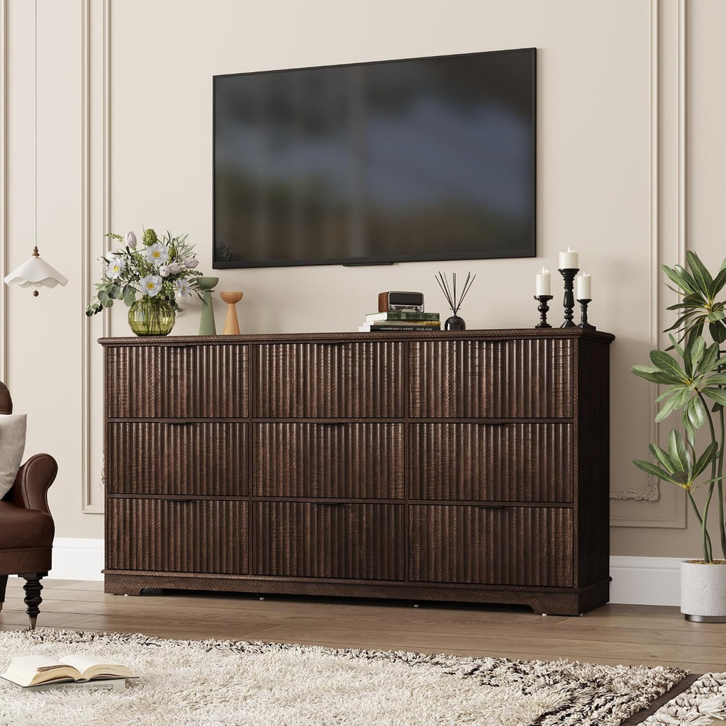 Fluted 9 Drawers Dresser for Bedroom, 63' Wood Dresser with Power Outlet and Deep Drawers, Wide Chest of Drawers, Modern Closet Dressers for Living Room, Upgraded Version with Wooden Drawers, Brown