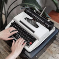 Portable Manual Typewriter, Classic Retro Fashioned Machinery Typewriter, Perfect Writer's Literary Gift,for Notes Or Letters, Creative Writing-Includes Ribbon Set