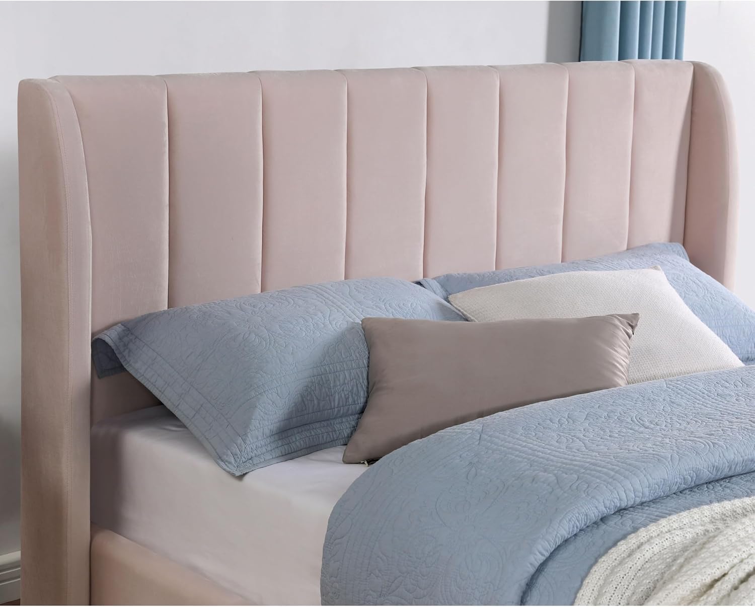 Furniture of America Navena Fabric Upholstered Full-Size Platform Bed with Wingback Design and Channel Tufting, Gold Metal Legs, No Box Spring Required for Bedroom, Guest Room, Light Pink