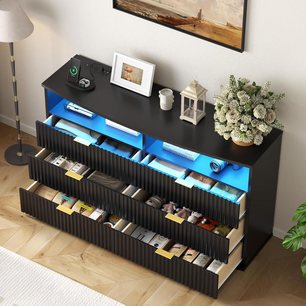 Gyfimoie Fluted 6 Drawer Dresser with LED Lights, Modern Black Chest of Drawers with Power Outlet & Curved Top, Wood Dresser TV Stand, Black Double Dresser for Bedroom, Living Room, Hallway