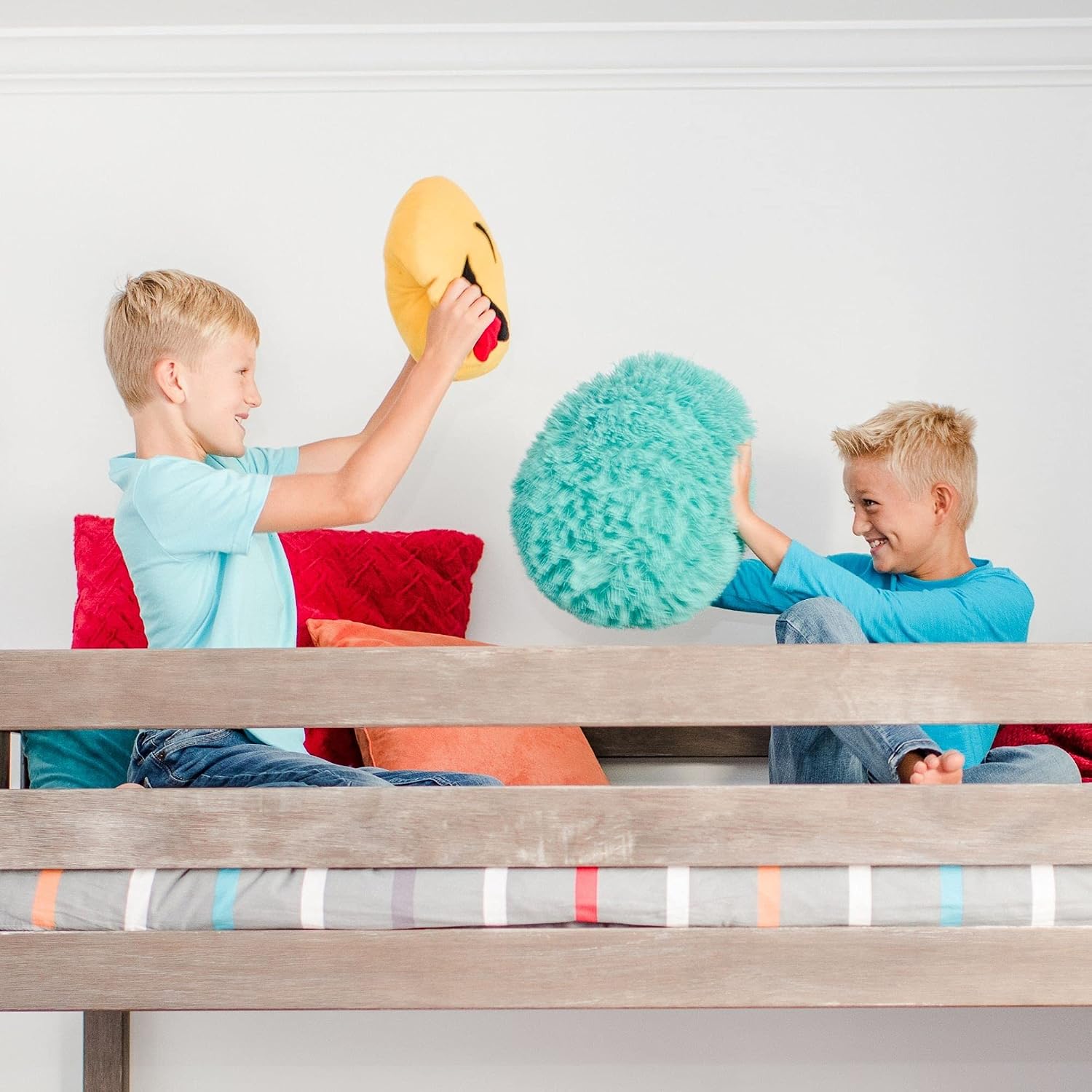 Max & Lily High Loft Bed, Twin Bed Frame for Kids, Clay