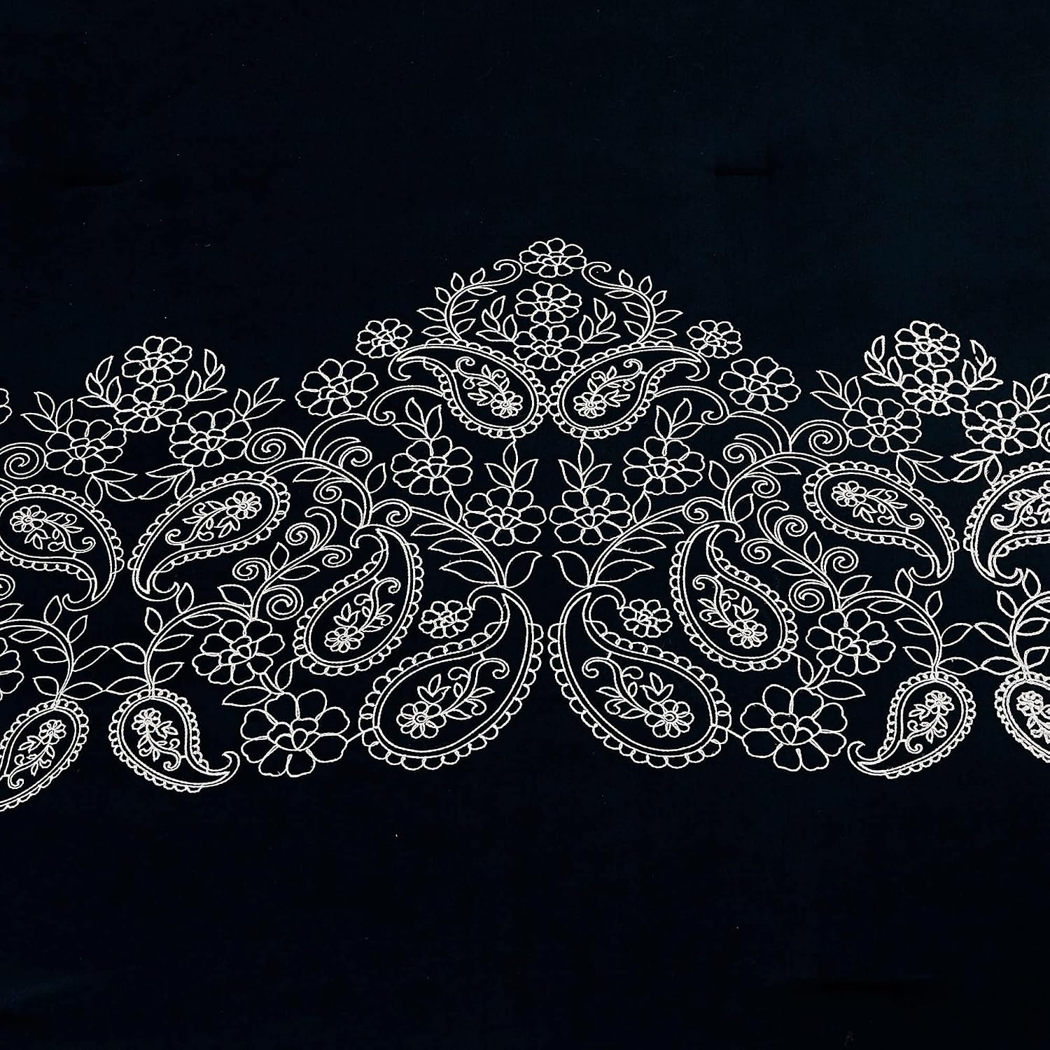 Chezmoi Collection Linz 7-Piece Black/White Paisley Floral Scroll Embroidered Comforter Set, King