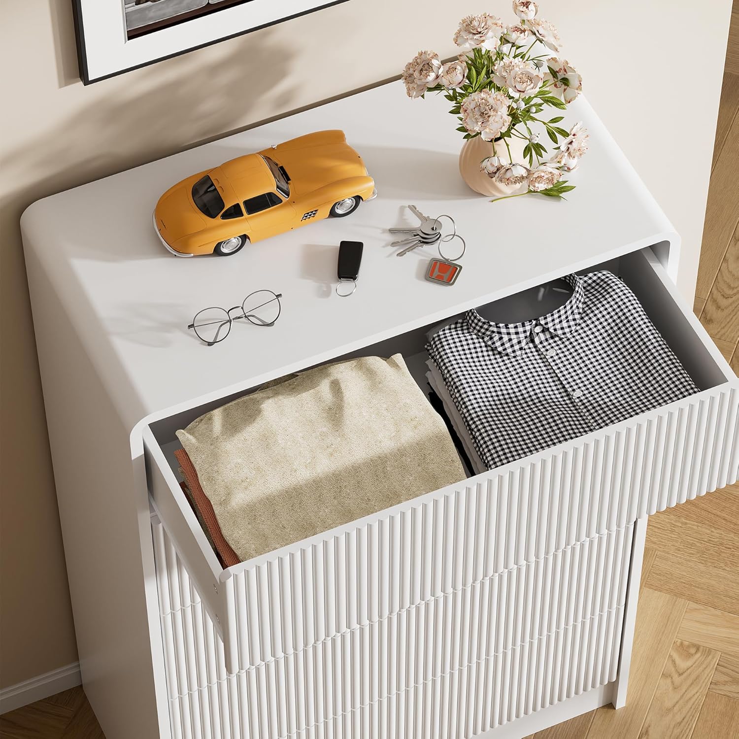 Furniway White 5 Drawer Dresser for Bedroom, Curved Tall Dresser with Push-to-Open Design, Chest of Drawers for Bedroom, Living Room, Hallway, 15.7'D x 32'W x 47.2'H