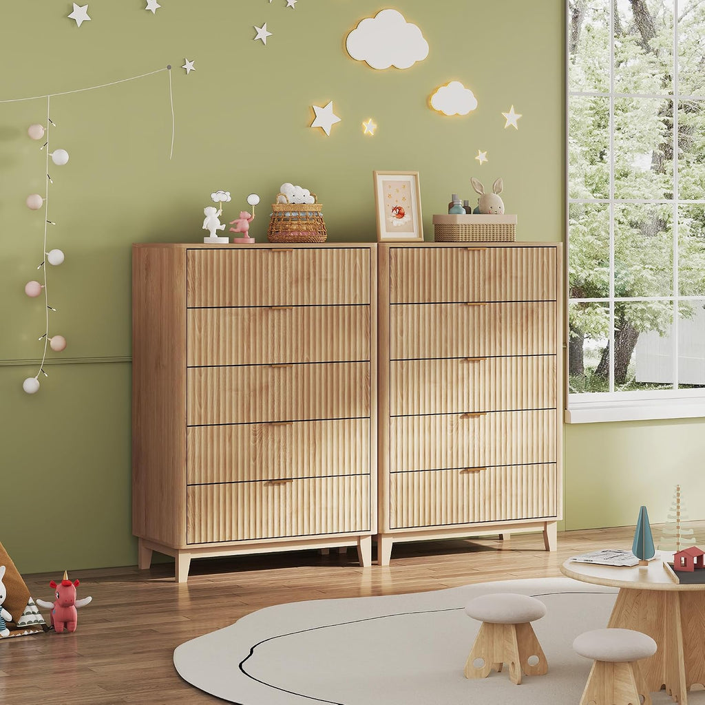WLIVE Fluted Dresser for Bedroom with 5 Drawers, 46.26' Tall Wooden Dresser with Golden Metal Handles, Mid Century Modern Chest of Drawers for Living Room, Hallway, Closet, Natural Oak