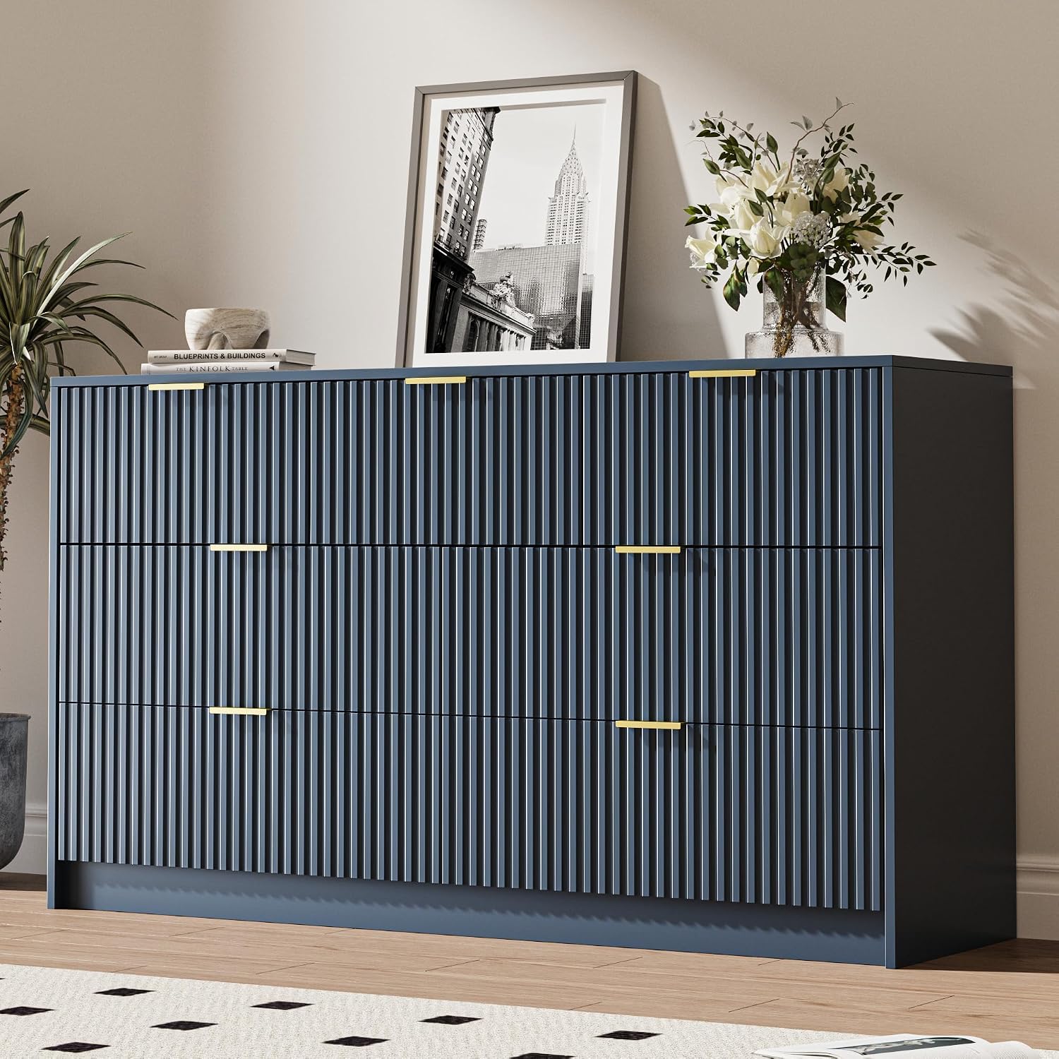 MAISONARIA Navy 7 Drawer Dresser for Bedroom, 55.9' Wide Modern Fluted Dresser with Gold Metal Handles, Large Chest of Drawers for Bedroom, Living Room, Entryway, Hallway