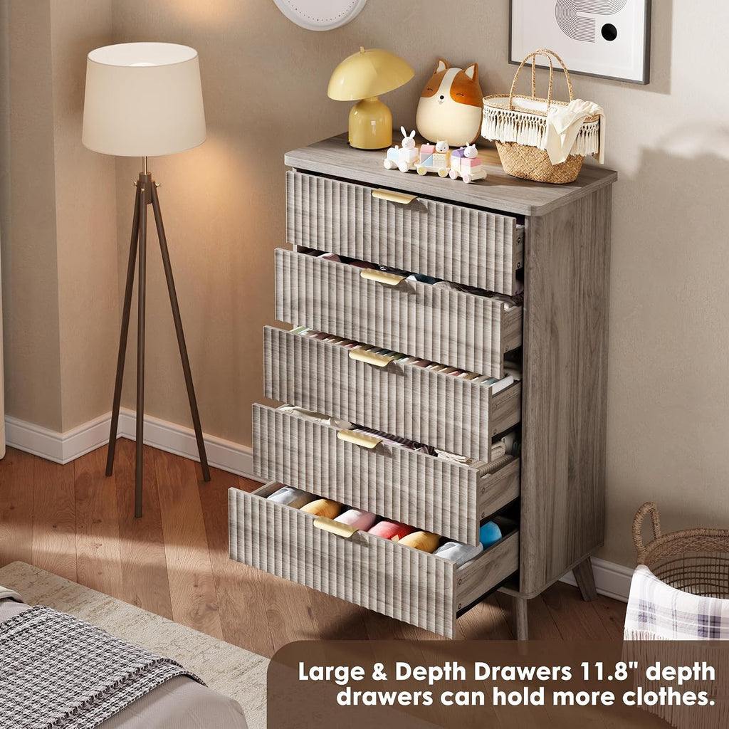 GarveeHome Fluted Dresser for Bedroom with 5 Deep Drawers, 47.2 in Tall Chest of Drawers, Curved Profile Design, Modern Wooden Dresser, for Living Room, Kids Room, Hallway, Grey