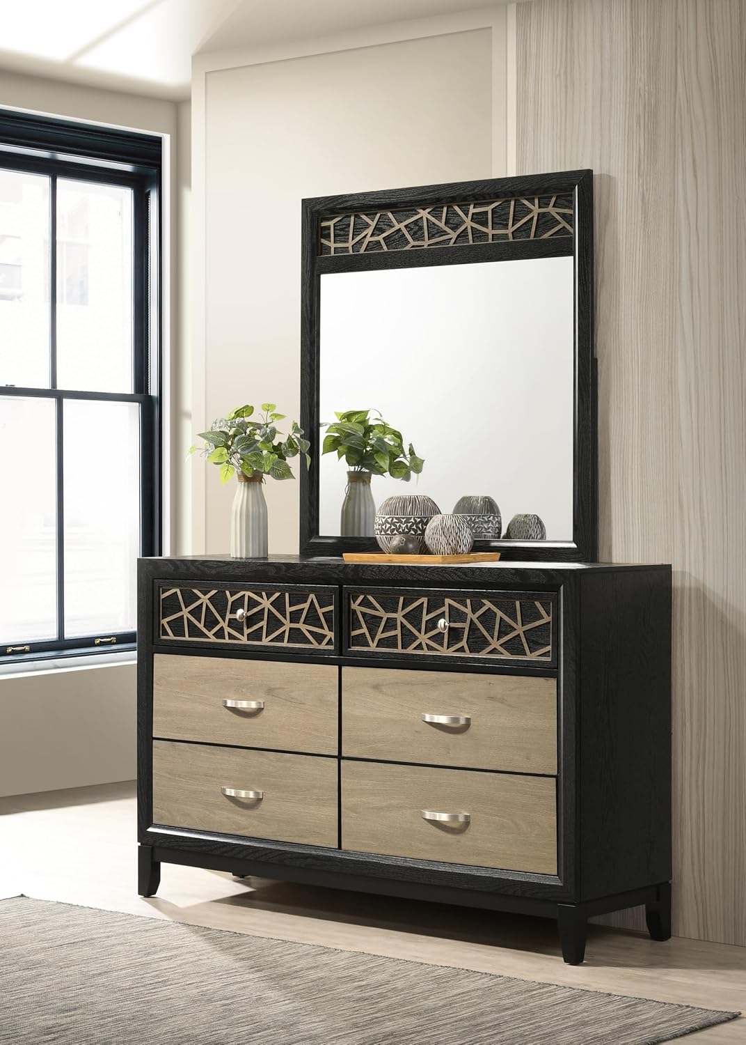 Modern Contemporary King 5PC Bedroom Set Made with Wood in Black and Natural
