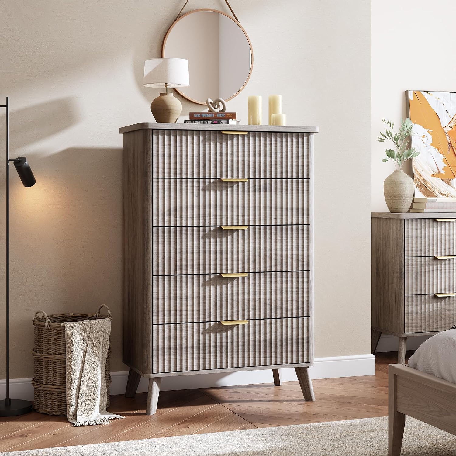 GarveeHome Fluted Dresser for Bedroom with 5 Deep Drawers, 47.2 in Tall Chest of Drawers, Curved Profile Design, Modern Wooden Dresser, for Living Room, Kids Room, Hallway, Grey
