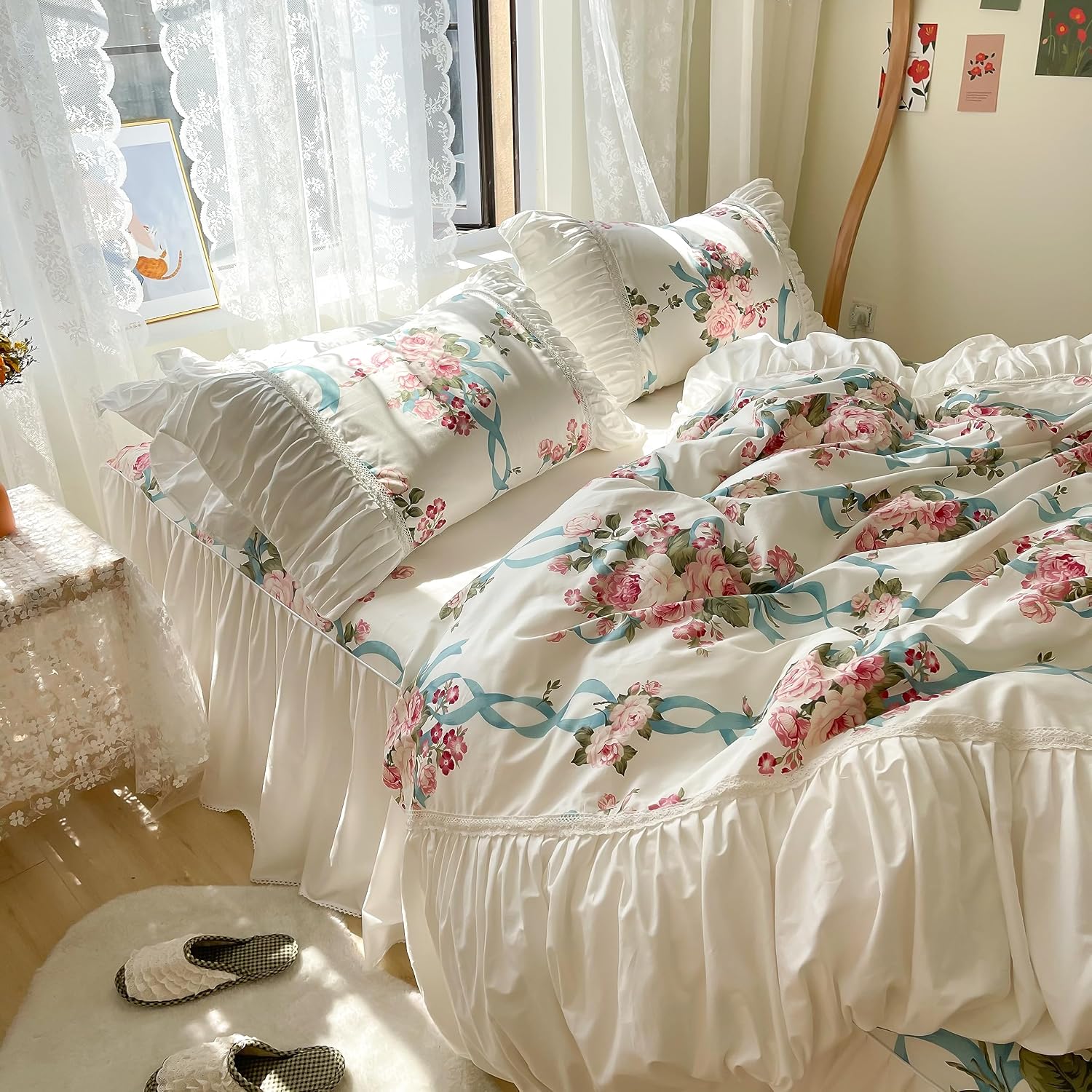 LELVA Vintage Wrinkle Design Duvet Cover Set Full Floral Romantic Ruffled Bedding for Girls 4 Piece White Bed Skirt