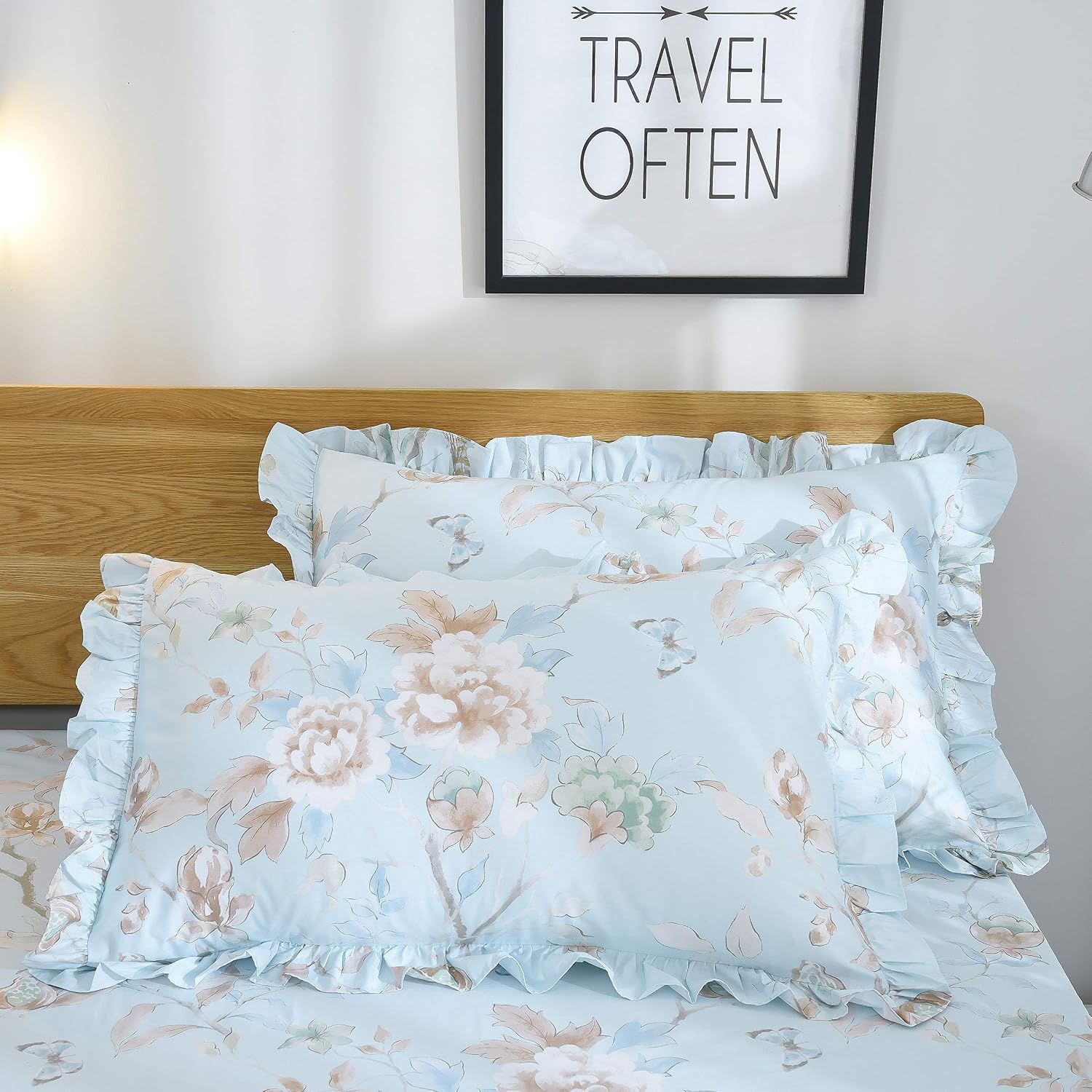 FADFAY Farmhouse Floral Bedding Shabby Blue Bird Print French Countryside Chic Bedding Set Luxury Bedskirt Collections 800 Thread Count 100% Egyptian Cotton, 4 Piece-Twin Size