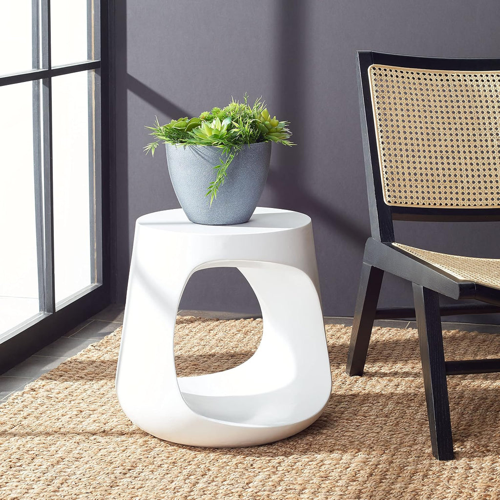 SAFAVIEH Outdoor Collection Vikki Modern Ivory Concrete Accent Table (Fully Assembled) VNN1040B